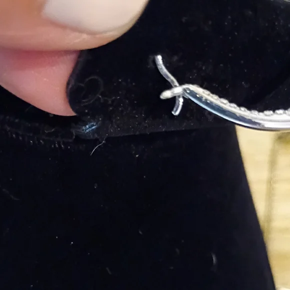 NWT Silver And Bling Earrings - Picture 5 of 12